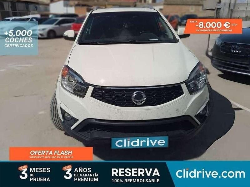 Usado Ssangyong (KGM) Korando Limited 150 CV (110 kW) 2014 Blanco SUV