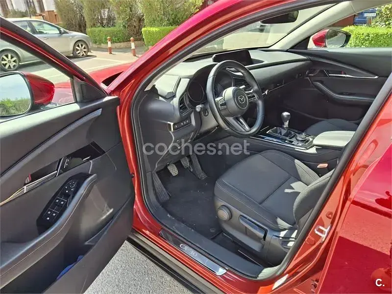 Usado Mazda CX-30 186 CV (136 kW) 2022 Granate SUV