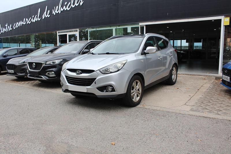 Gris Usado 2012 Hyundai ix35 SUV | 3850 € - Imagen 1/4