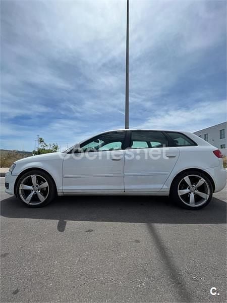 Usado Audi A3 Attraction 105 HP (77 kW) 2009 Branco Citadino