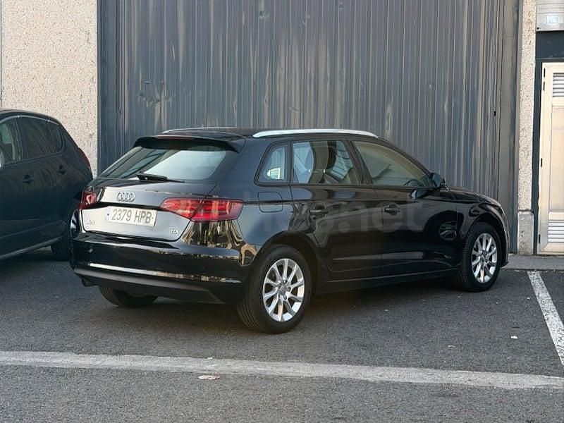 Usado Audi A3 Ambition 105 CV (77 kW) 2013 Negro Berlina