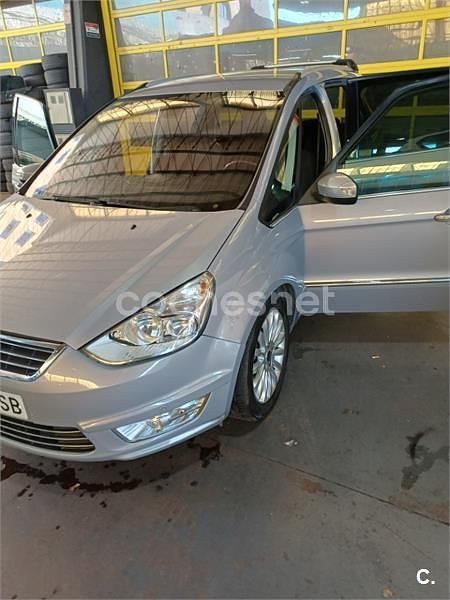 Usado Ford Galaxy Titanium 140 CV (102 kW) 2013 Beige Monovolumen