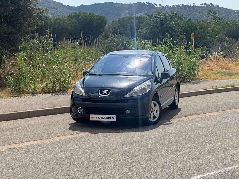 Negro Usado 2008 Peugeot 207 Sport Utilitario | 3899 € (Precio justo) - Imagen 1/4