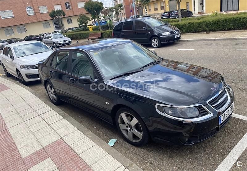 Usado Saab 9-5 Vector 150 CV (110 kW) 2007 Negro Berlina