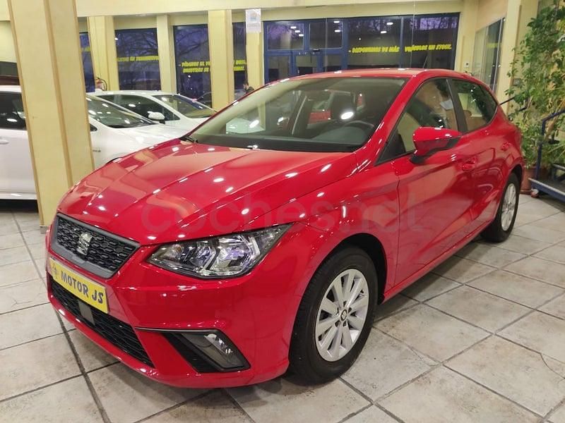 Usado Seat Ibiza Style Plus 110 CV (80 kW) 2021 Rojo Utilitario