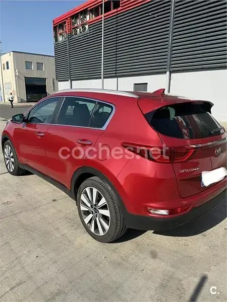Usado Kia Sportage 115 CV (84 kW) 2018 Rojo SUV