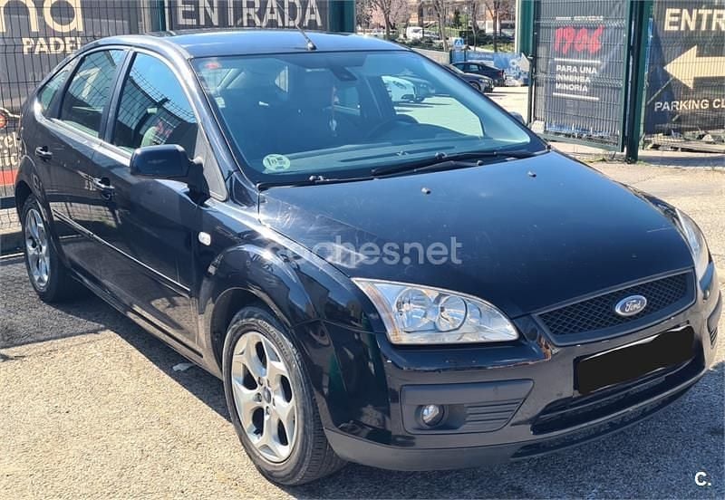 Usado Ford Focus Trend 115 CV (84 kW) 2007 Negro Berlina
