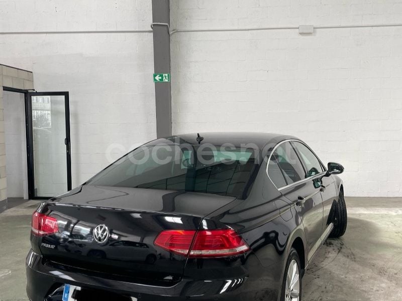 Usado VW Passat Advance 150 CV (110 kW) 2019 Negro Berlina
