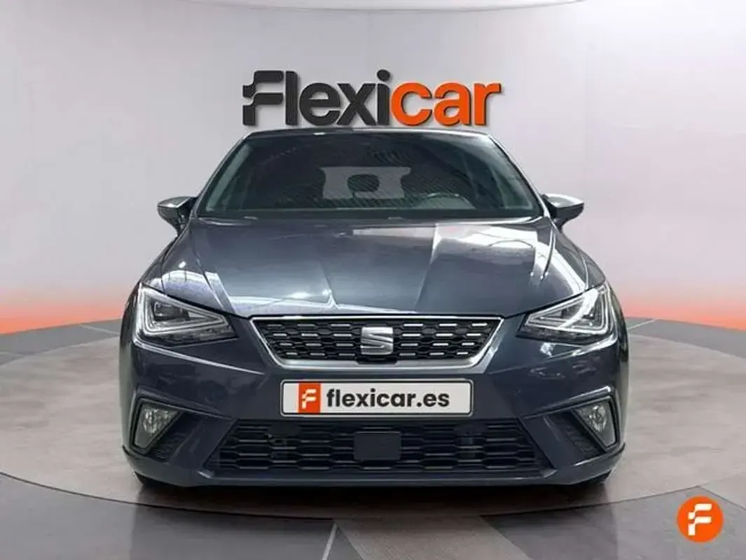 Usado Seat Ibiza XCELLENCE 116 CV (85 kW) 2024 Gris Utilitario