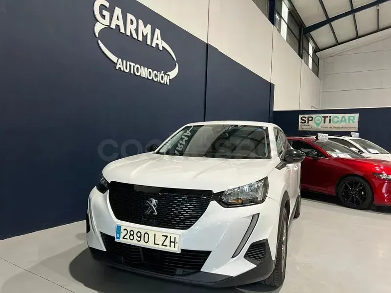 Usado Peugeot 2008 Active 110 CV (80 kW) 2022 Blanco SUV