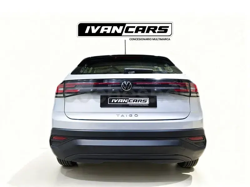 Usado VW Taigo Life 110 CV (80 kW) 2022 Gris / plata SUV