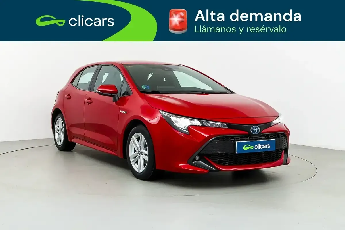 Käytetty Toyota Corolla Business Edition 122 HP (89 kW) 2021 Valkoinen Sedan