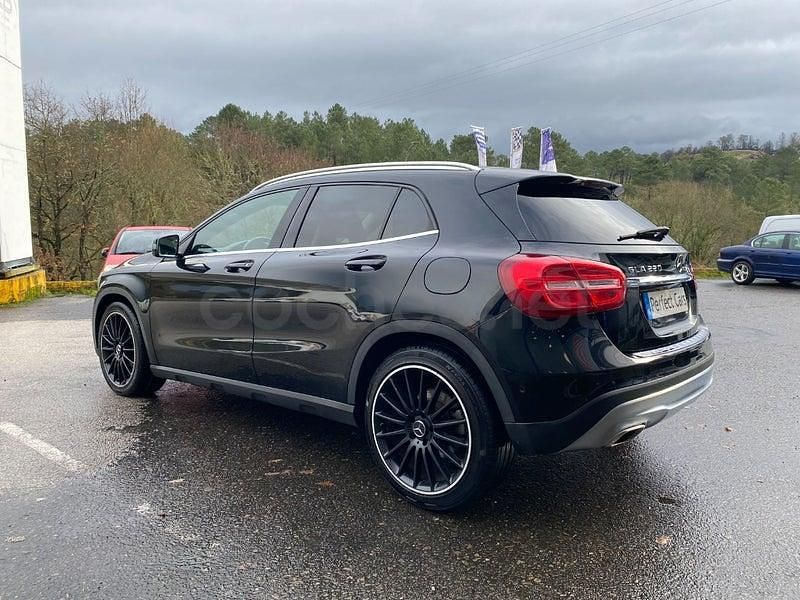 Usado Mercedes GLA220 Urban 170 CV (125 kW) 2014 Negro SUV