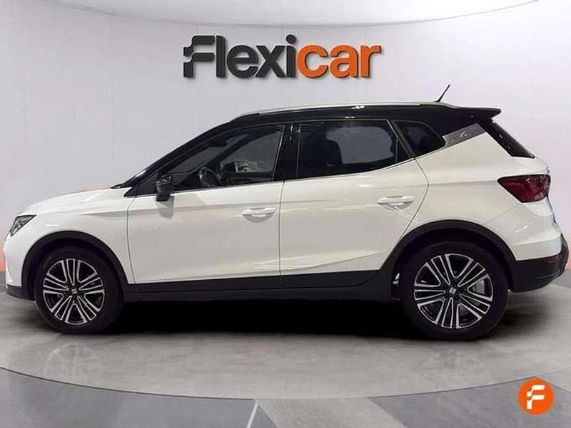 Usado Seat Arona FR 110 CV (80 kW) 2023 Blanco SUV