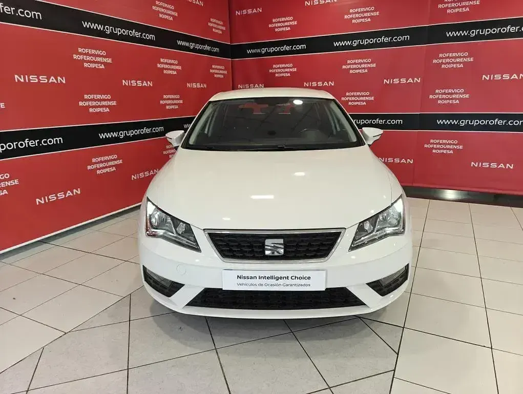 Usado Seat Leon Style 134 CV (98 kW) 2018 Blanco Berlina