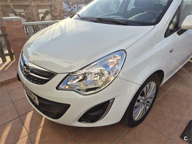 Usado Opel Corsa Selective 85 CV (62 kW) 2013 Blanco Utilitario