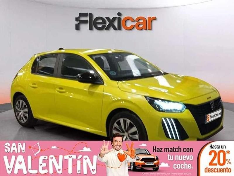 Usado Peugeot 208 Allure 102 CV (75 kW) 2024 Amarillo Utilitario