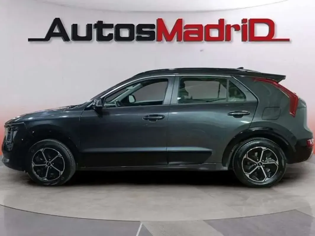 Usado Kia Niro 141 CV (103 kW) 2022 Gris SUV
