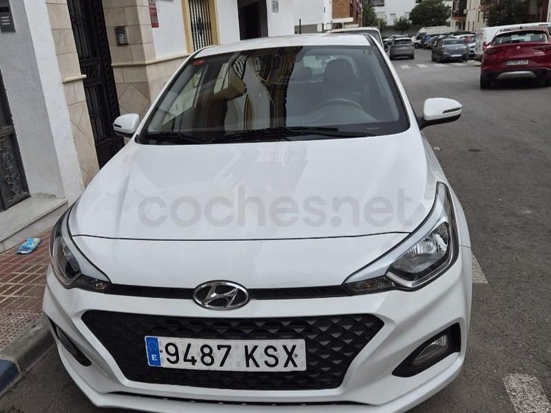 Begagnad Hyundai i20 75 HK (55 kW) 2019 Vit Halvkombi