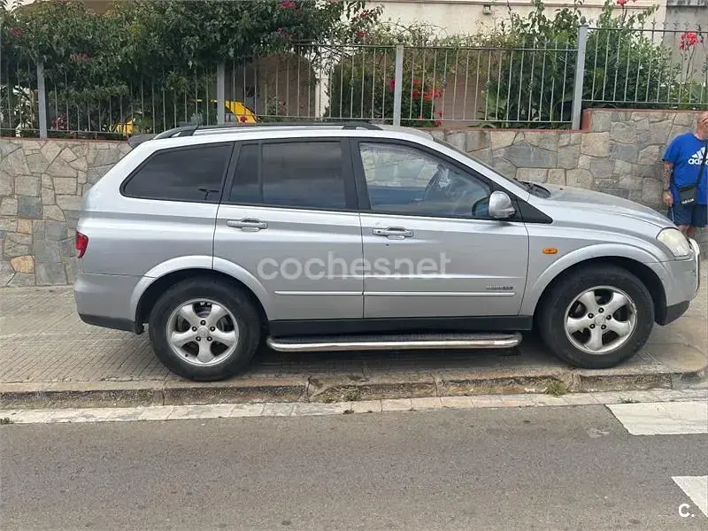 Usado SsangYong Kyron Limited 141 CV (103 kW) 2007 Gris / plata SUV