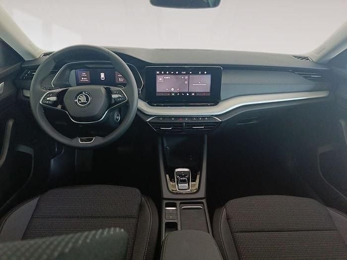 Nuevo Skoda Octavia Selection 150 CV (110 kW) 2025 Beige Familiar