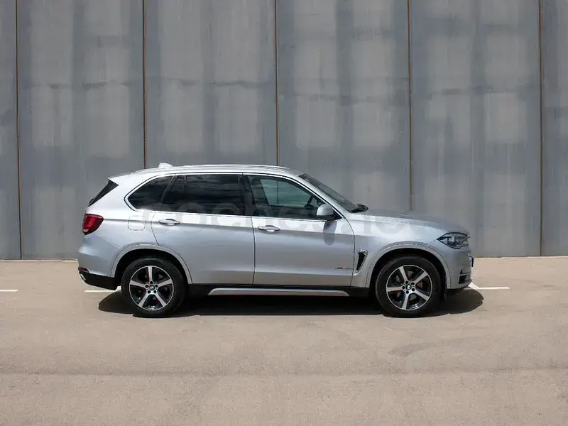 Usado BMW X5 Comfort Edition 313 CV (230 kW) 2016 Gris / plata SUV
