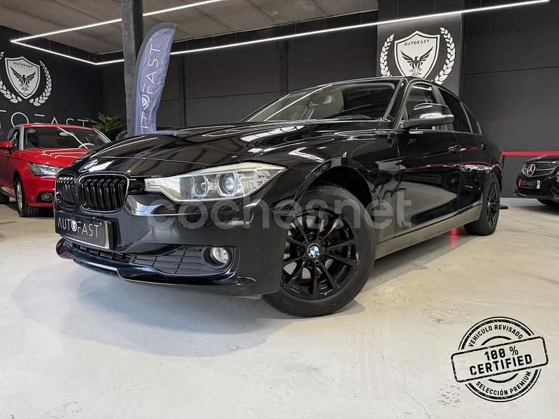 Negro Usado 2015 BMW 318 Comfort Edition Berlina | 14.990 € (Precio justo) - Imagen 1/4