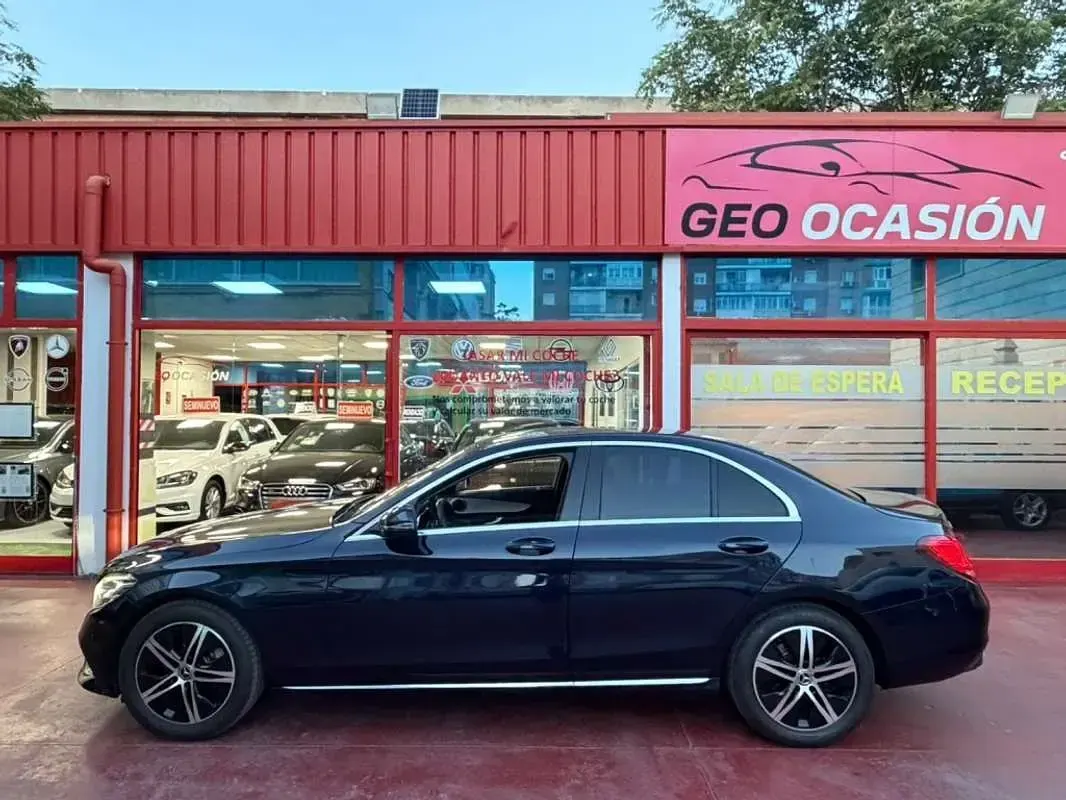 Usado Mercedes C200 160 CV (117 kW) 2020 Azul Berlina