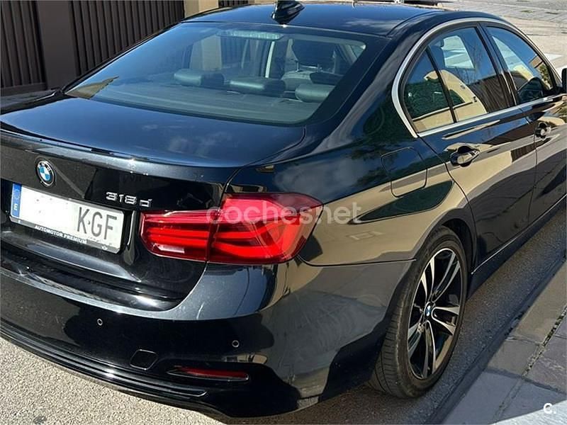 Usado BMW 318 Sport Line 150 CV (110 kW) 2017 Negro Berlina