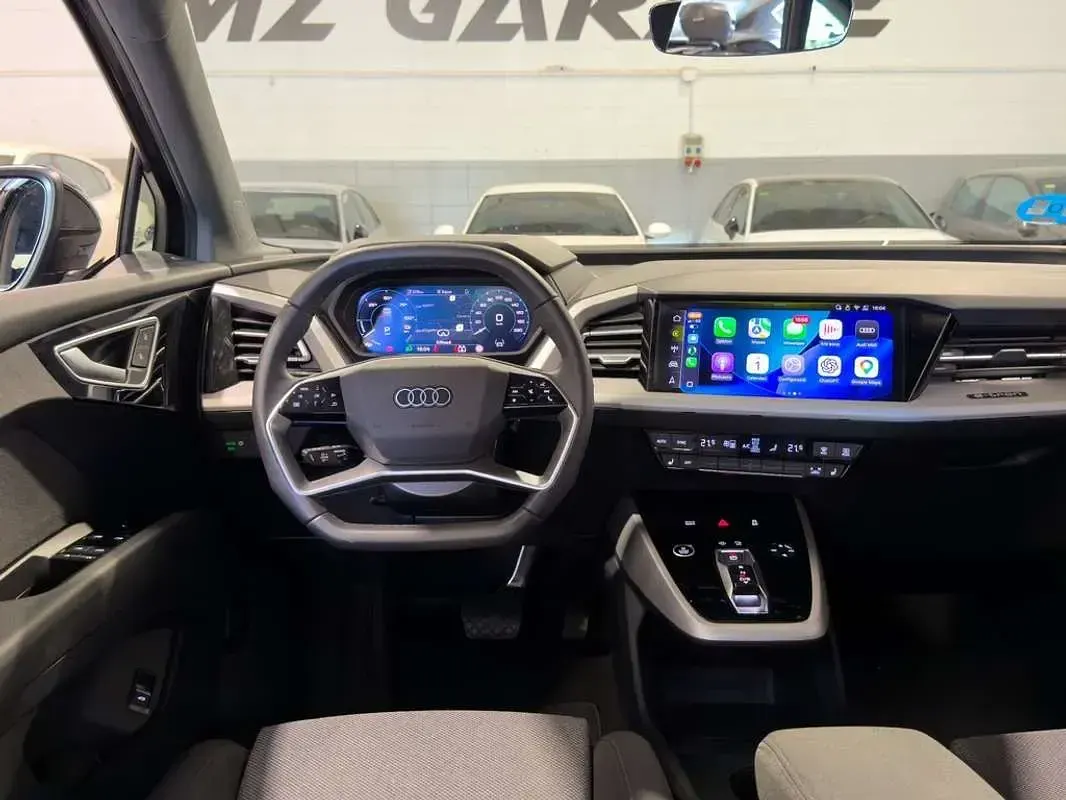 Usado Audi Q4 e-tron S-Line 210 kW (286 CV) 2025 Negro SUV