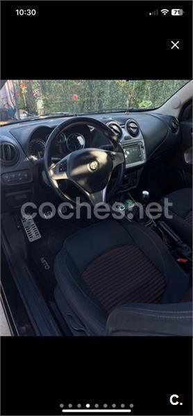 Negro Usado 2012 Alfa Romeo MiTo Distinctive Utilitario | 3900 € (Buen precio) - Imagen 1/4