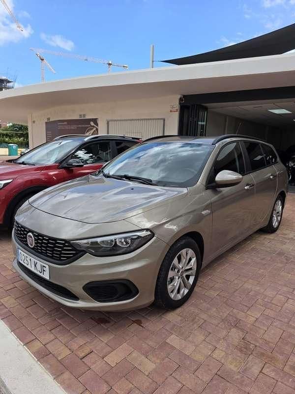 Usado Fiat Tipo Pop 95 CV (69 kW) 2018 Familiar