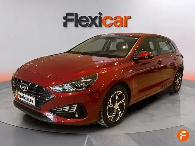 Usado Hyundai i30 120 CV (88 kW) 2021 Rojo