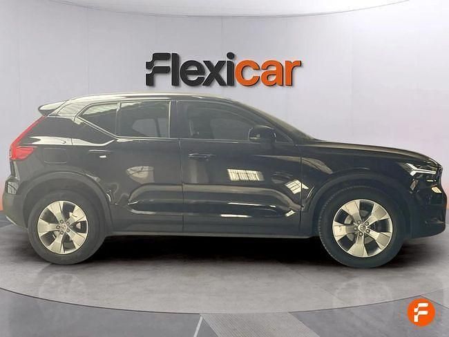 Usado Volvo XC40 Momentum 150 CV (110 kW) 2020 Negro SUV