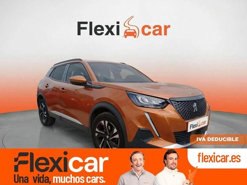 Usado Peugeot 2008 Allure 130 CV (95 kW) 2020 Naranja SUV