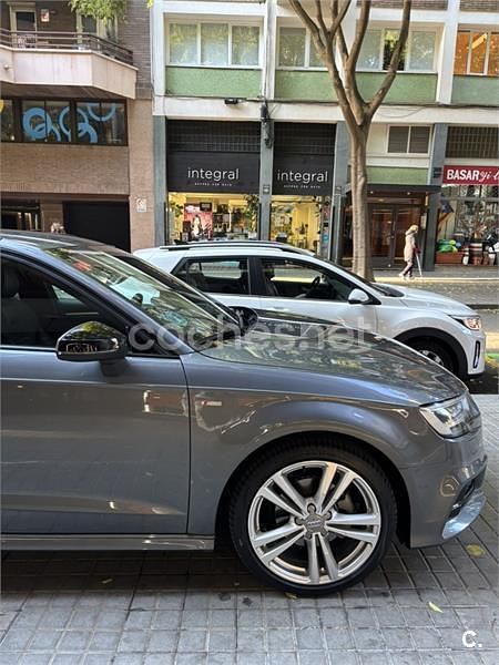 Usado Audi A3 S-Line 150 CV (110 kW) 2019 Gris / plata Berlina