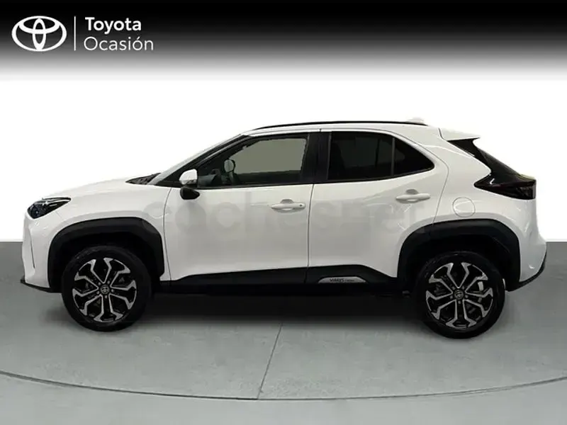 Usado Toyota Yaris Cross Active 116 CV (85 kW) 2025 Blanco SUV