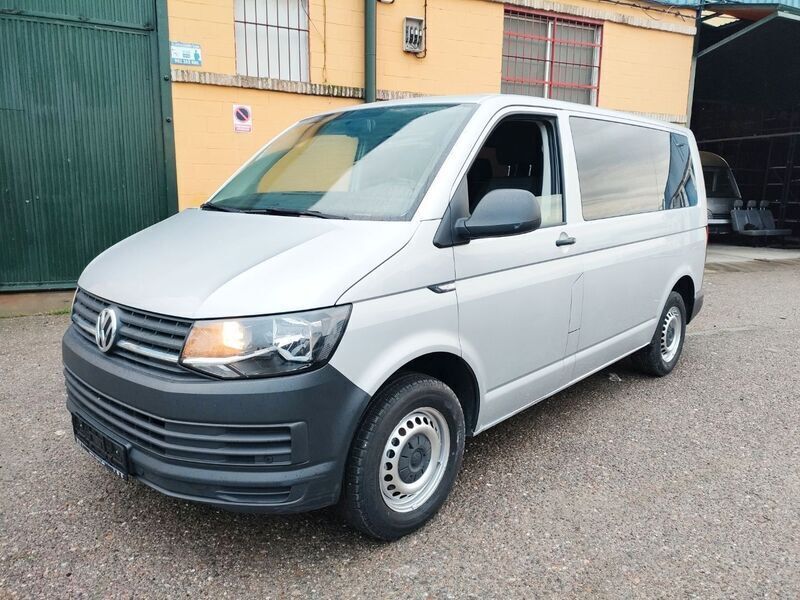 Usado VW Caravelle 114 CV (83 kW) 2018 Gris Monovolumen