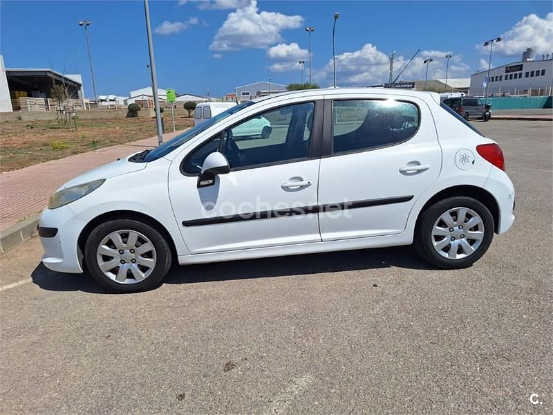 Blanco Usado 2007 Peugeot 207 Berlina | 3200 € (Super precio) - Imagen 1/4