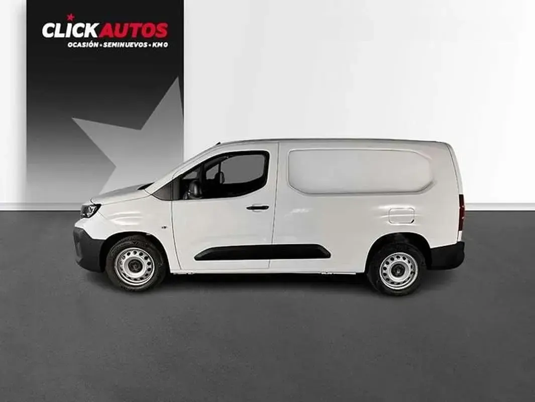 Usado Peugeot Partner 101 CV (74 kW) 2024 Blanco Monovolumen