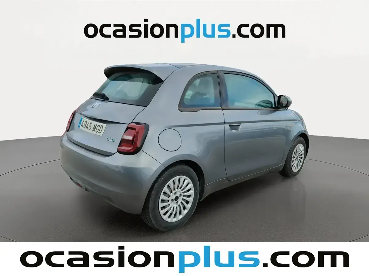 Usado Fiat 500e 86 kW (118 CV) 2023 Gris Utilitario