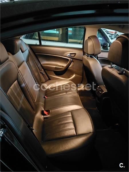 Usado Opel Insignia Cosmo 160 CV (117 kW) 2009 Negro Berlina