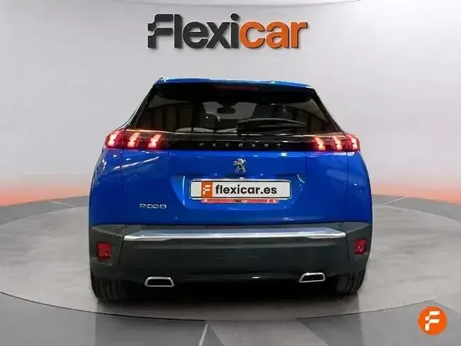 Usado Peugeot 2008 Allure 130 CV (95 kW) 2020 Azul SUV