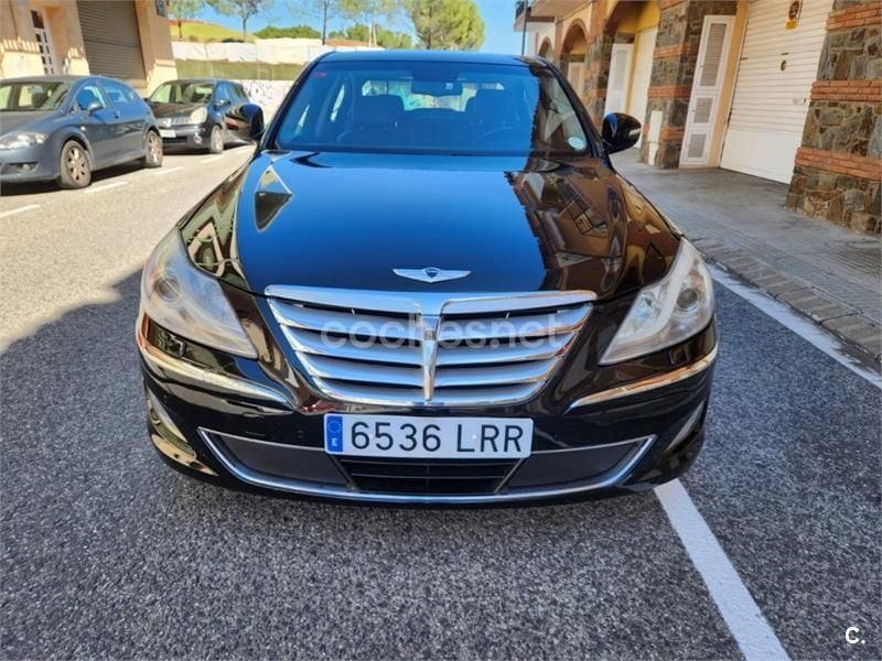 Negro Usado 2014 Hyundai Genesis Berlina | 10.000 € - Imagen 1/4