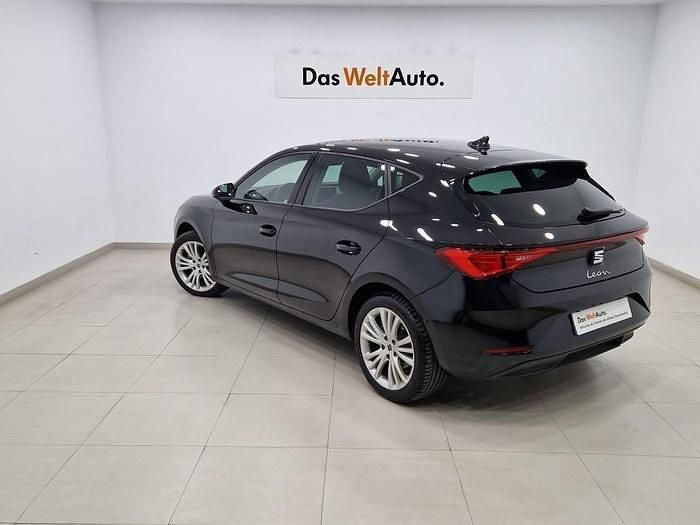 Negro Usado 2024 Seat Leon Style Berlina | 23.300 € (Super precio) - Imagen 1/4