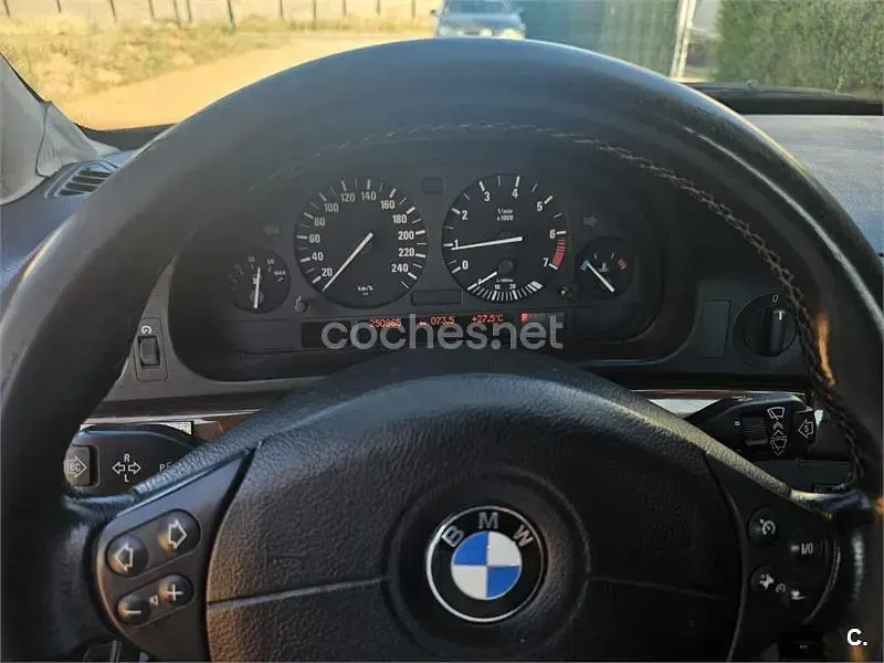 Usado BMW 525 192 CV (141 kW) 2001 Azul Berlina