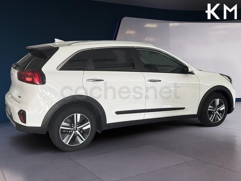 Usado Kia Niro 141 CV (103 kW) 2022 Blanco SUV