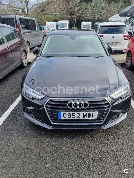 Usado Audi A4 150 CV (110 kW) 2019 Negro Familiar