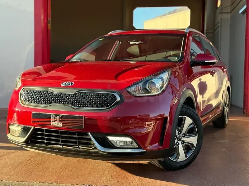 Usado Kia Niro 141 CV (103 kW) 2018 Rojo SUV