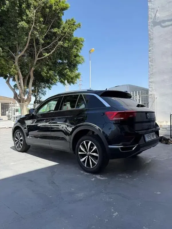 Usado VW T-Roc Advance 150 CV (110 kW) 2022 Negro SUV